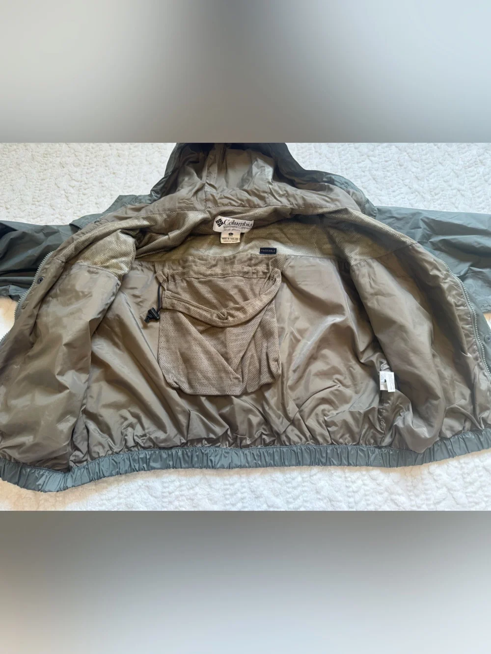 Columbia Men's Olive Green Hooded Rain Jacket Packable size large
